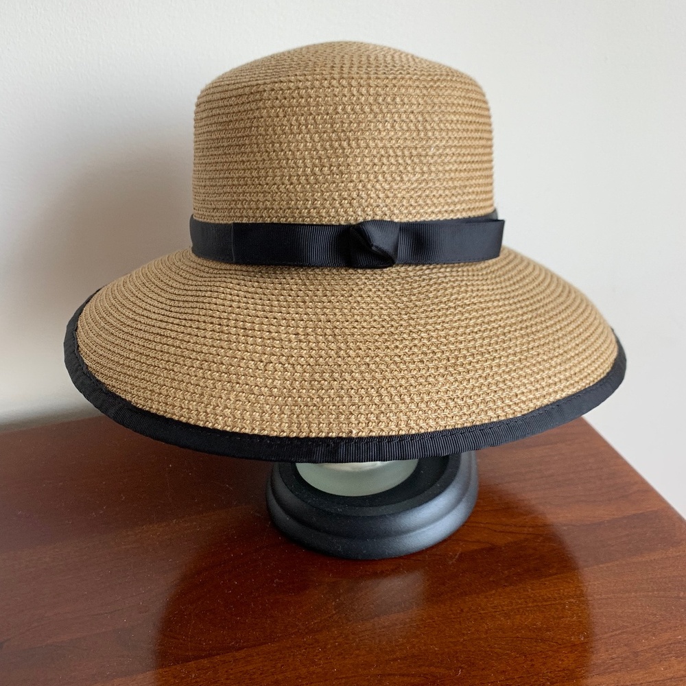 Eric Javits UPF 50+ Hat